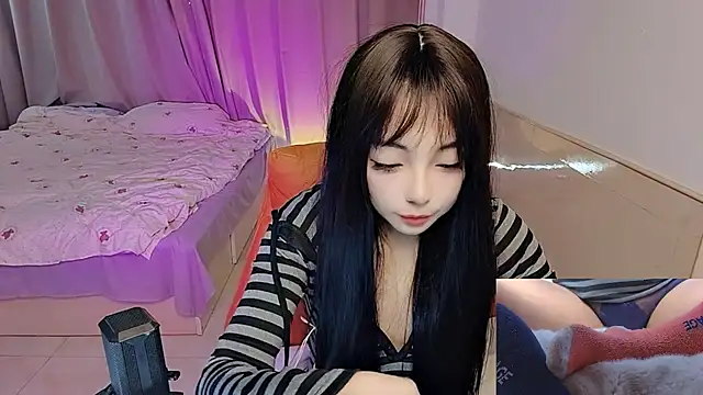 Snapshot of Song_99 chatting on October 23, 4:23 am Song 99 online show from October 23, 4:23 am