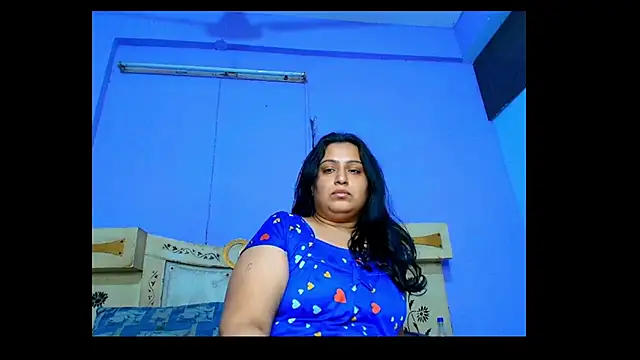 Snapshot of Sophia_James chatting on January 25, 5:19 pm Sophia James online show from January 25, 5:19 pm