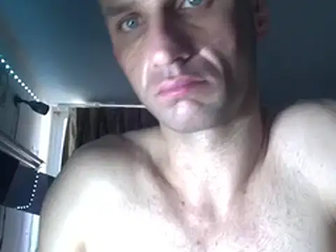 sexyhotstud12 online show from February 6, 7:51 pm