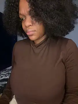 Boneca25 online show from October 25, 9:06 am