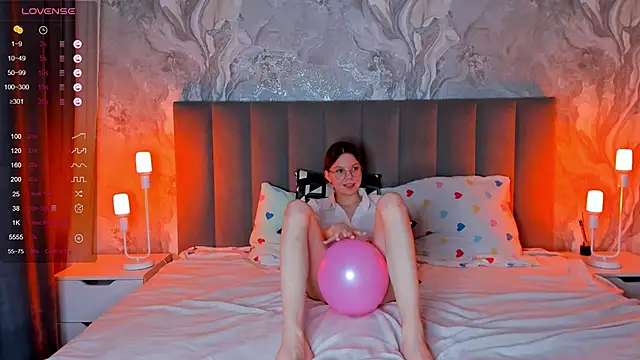 ElvinaBestwick online show from February 19, 10:09 pm