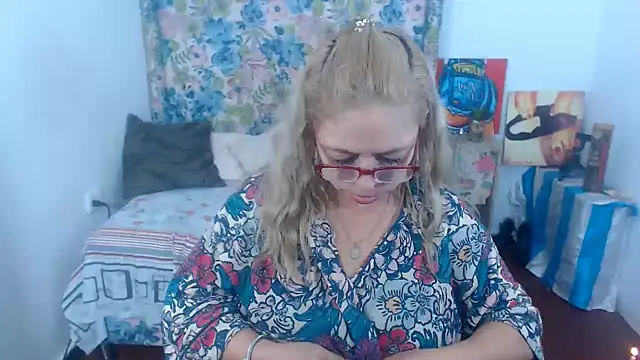 Sweeetnaughty online show from March 8, 2:21 pm