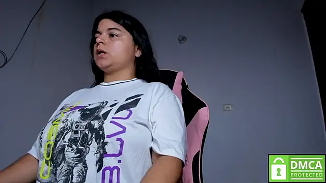 Little Shaara online show from November 27, 9:06 pm