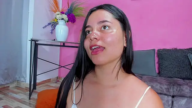 evaa greey online show from February 9, 11:36 pm