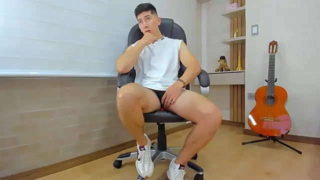 Tombarden online show from December 3, 7:23 pm