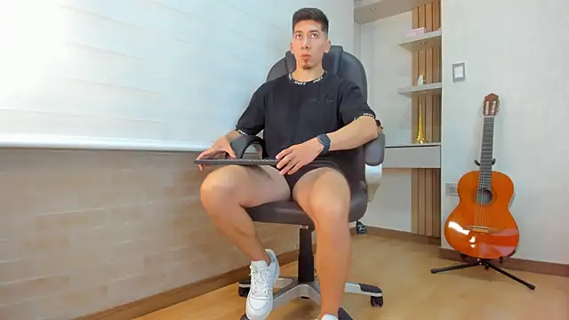 Tombarden online show from December 19, 7:32 pm