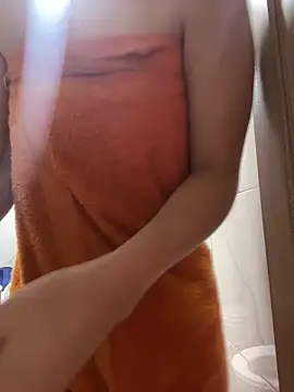 Bonet iris online show from January 31, 7:34 pm