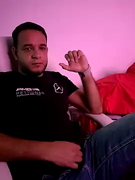 Snapshot of pdesangr chatting on January 28, 9:40 pm pdesangr online show from January 28, 9:40 pm