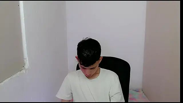 Alexxx lov online show from February 28, 12:31 pm