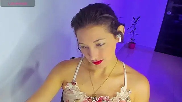 Snapshot of vicky__skinny_1 chatting on March 13, 1:50 pm vicky  skinny 1 online show from March 13, 1:50 pm