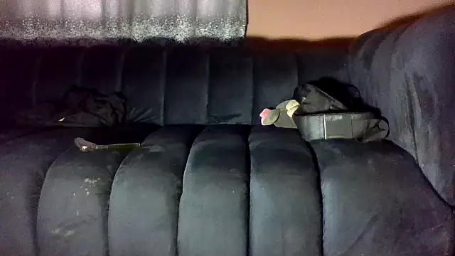 Snapshot of philippiano33 chatting on April 21, 4:12 pm philippiano33 online show from April 21, 4:12 pm