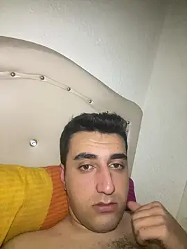 emrreeizm online show from March 27, 1:55 am