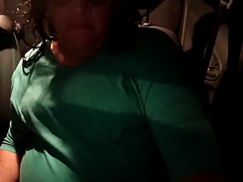Snapshot of Adrianka chatting on June 2, 12:34 am Adrianka online show from June 2, 12:34 am