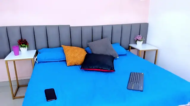 Dakkota Fox online show from February 6, 7:29 pm