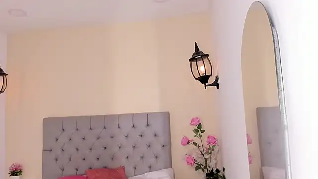 Dakkota Fox online show from March 8, 9:39 am