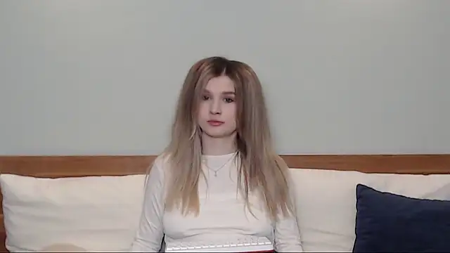 Snapshot of Chloe_Addison chatting on February 10, 10:40 pm Chloe Addison online show from February 10, 10:40 pm