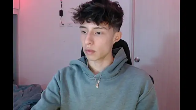 Juanmres online show from November 26, 4:57 am