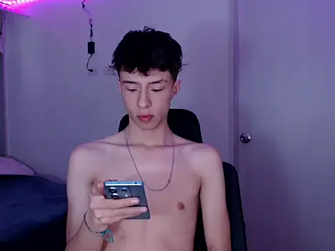 Juanmres online show from March 15, 5:30 pm