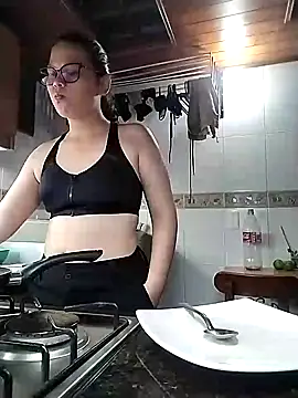 Snapshot of Vale_Saenzz chatting on February 26, 1:11 am Vale Saenzz online show from February 26, 1:11 am