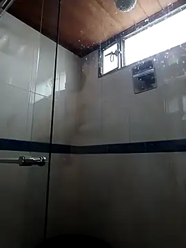 Snapshot of Vale_Saenzz chatting on March 18, 8:48 pm Vale Saenzz online show from March 18, 8:48 pm