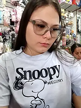 Snapshot of Vale_Saenzz chatting on November 21, 5:33 pm Vale Saenzz online show from November 21, 5:33 pm