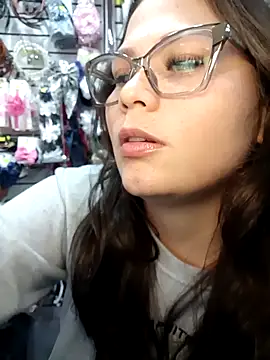 Vale Saenzz online show from March 2, 9:32 pm