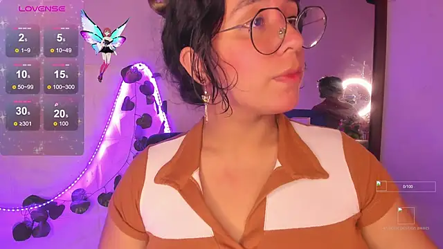 Ludovica6669 online show from November 16, 9:31 pm