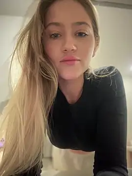 ur wet dreams online show from February 7, 9:26 pm