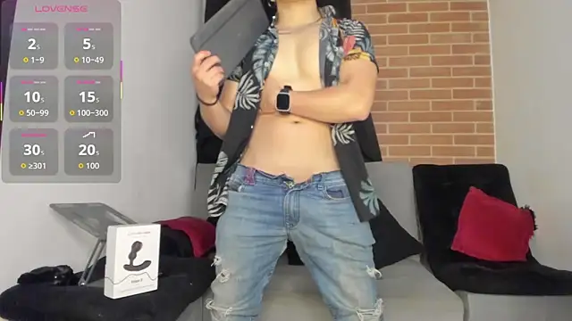 DavidX X21 Strip online show from November 3, 6:58 am