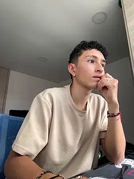 iKrofur online show from January 29, 6:28 pm