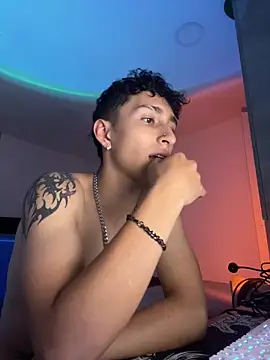 iKrofur online show from February 1, 7:36 am