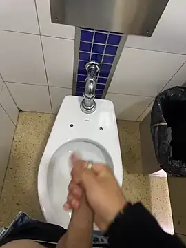 iKrofur online show from February 1, 1:51 pm