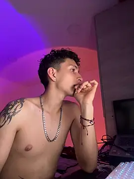 iKrofur online show from February 3, 3:53 am