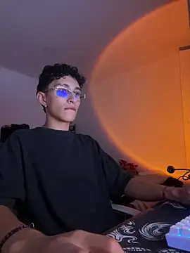 iKrofur online show from March 8, 4:01 am