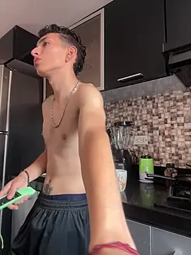 iKrofur online show from March 9, 3:38 pm