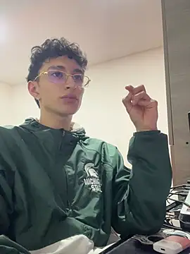 iKrofur online show from March 9, 11:46 pm