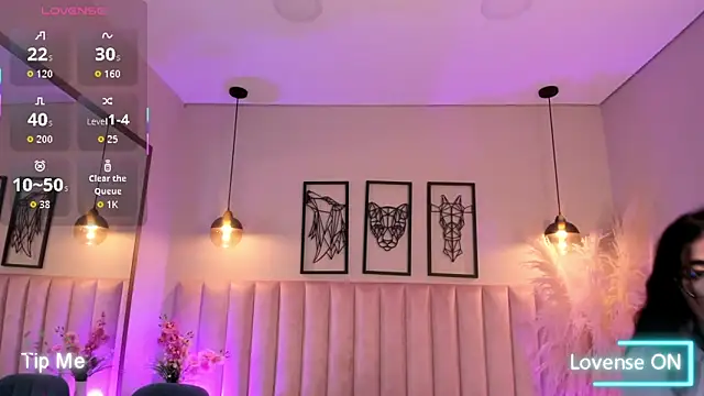 Zoe Banks  online show from September 24, 12:41 pm