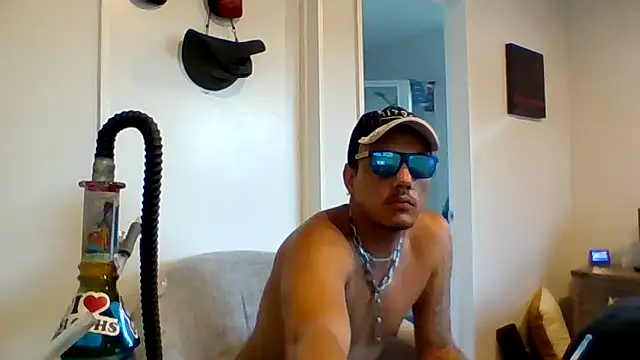 Snapshot of TAIZWRLD chatting on January 5, 5:38 pm TAIZWRLD online show from January 5, 5:38 pm
