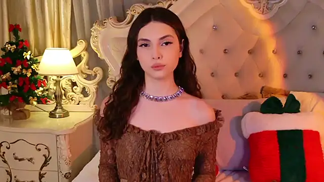 GIGI DAV online show from December 3, 8:40 pm