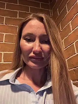 Snapshot of Sweet_Pussy2024 chatting on February 5, 4:47 pm Sweet Pussy2024 online show from February 5, 4:47 pm