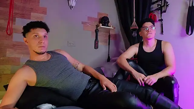 AngeloColleen online show from November 28, 5:26 pm