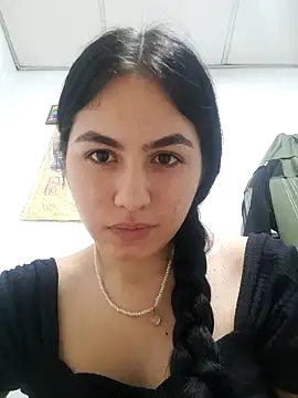 Snapshot of nana_1234 chatting on February 8, 2:15 am nana 1234 online show from February 8, 2:15 am
