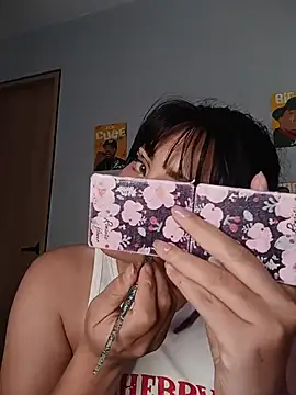 Snapshot of Hinako0Satorii_ chatting on February 28, 3:07 am Hinako0Satorii online show from February 28, 3:07 am