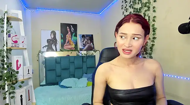naomy hot 777 online show from February 21, 3:45 am