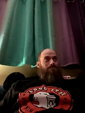 Snapshot of SUCKMEDEEP69 chatting on November 4, 2:10 am SUCKMEDEEP69 online show from November 4, 2:10 am