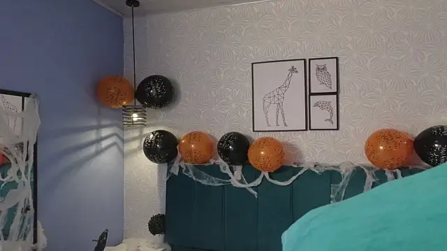 ninna curly online show from October 24, 4:42 am