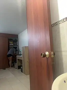 LiLy kIndly online show from October 25, 1:18 pm