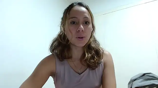 venus11 online show from March 4, 5:13 pm