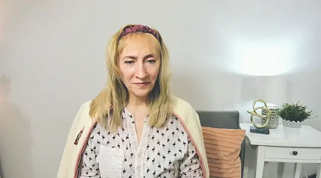 Snapshot of MargaretMilf69 chatting on February 13, 4:28 pm MargaretMilf69 online show from February 13, 4:28 pm