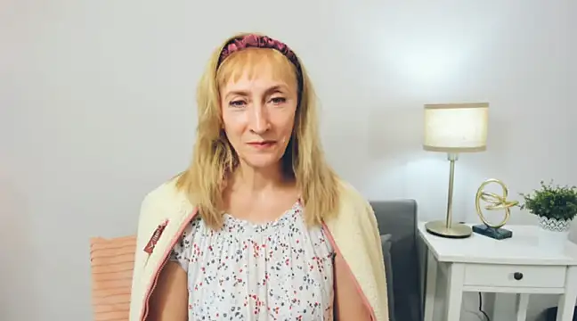 Snapshot of MargaretMilf69 chatting on February 14, 1:08 pm MargaretMilf69 online show from February 14, 1:08 pm